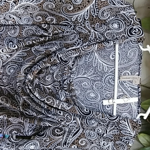 Top - Picture 7 of 7